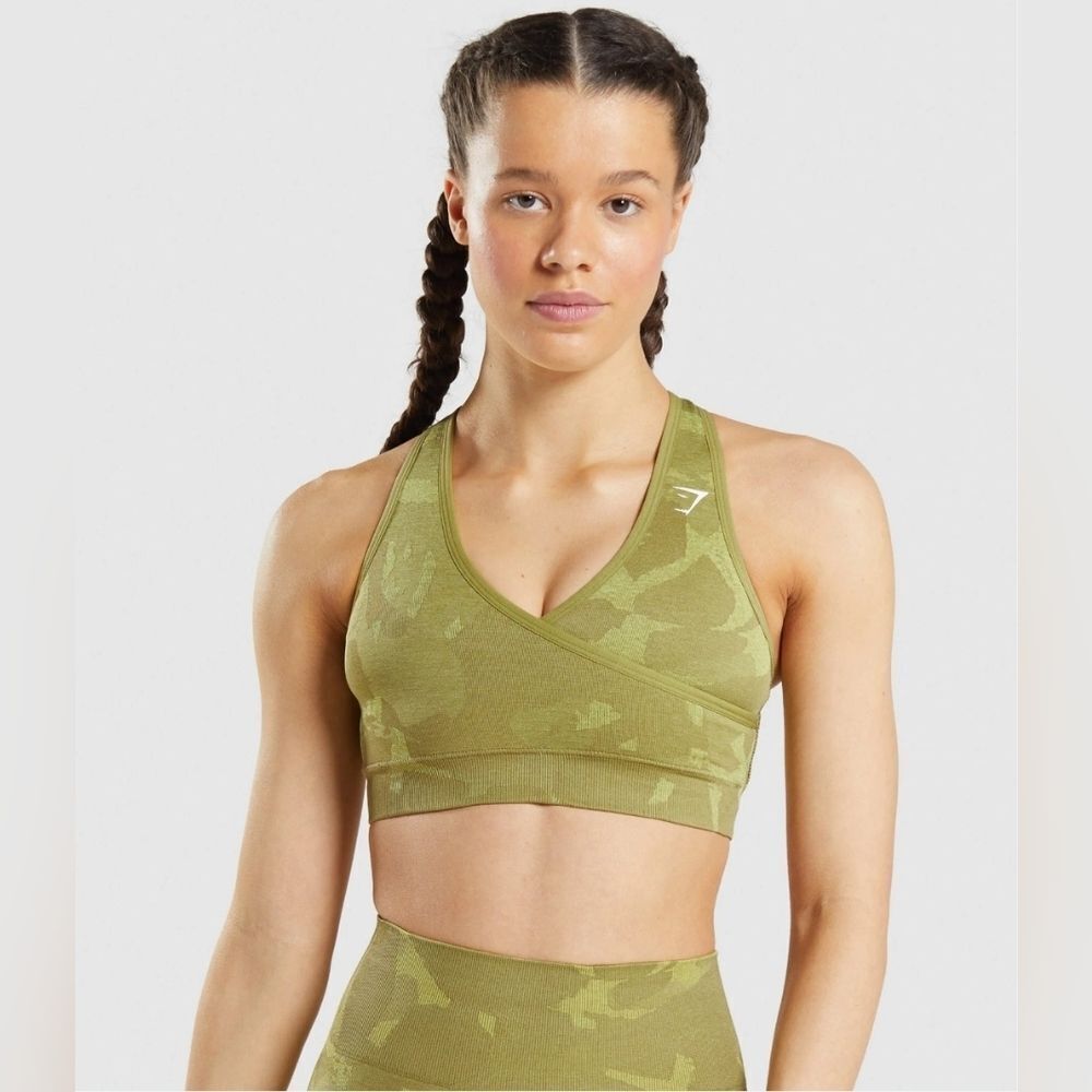 Gymshark ADAPT CAMO SEAMLESS SPORTS BRA - Size Medium